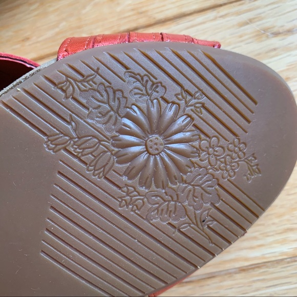 Hush Puppies Leather Burnt Orange Wedge Sandals - Picture 3 of 6